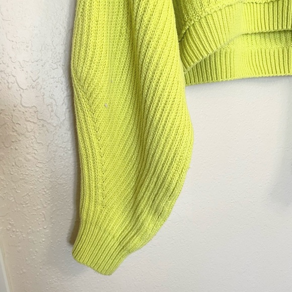 Free People Emmy Sweater Acid Lime Mock Neck Dolman Sleeve Ribbed Knit XS - Picture 6 of 8